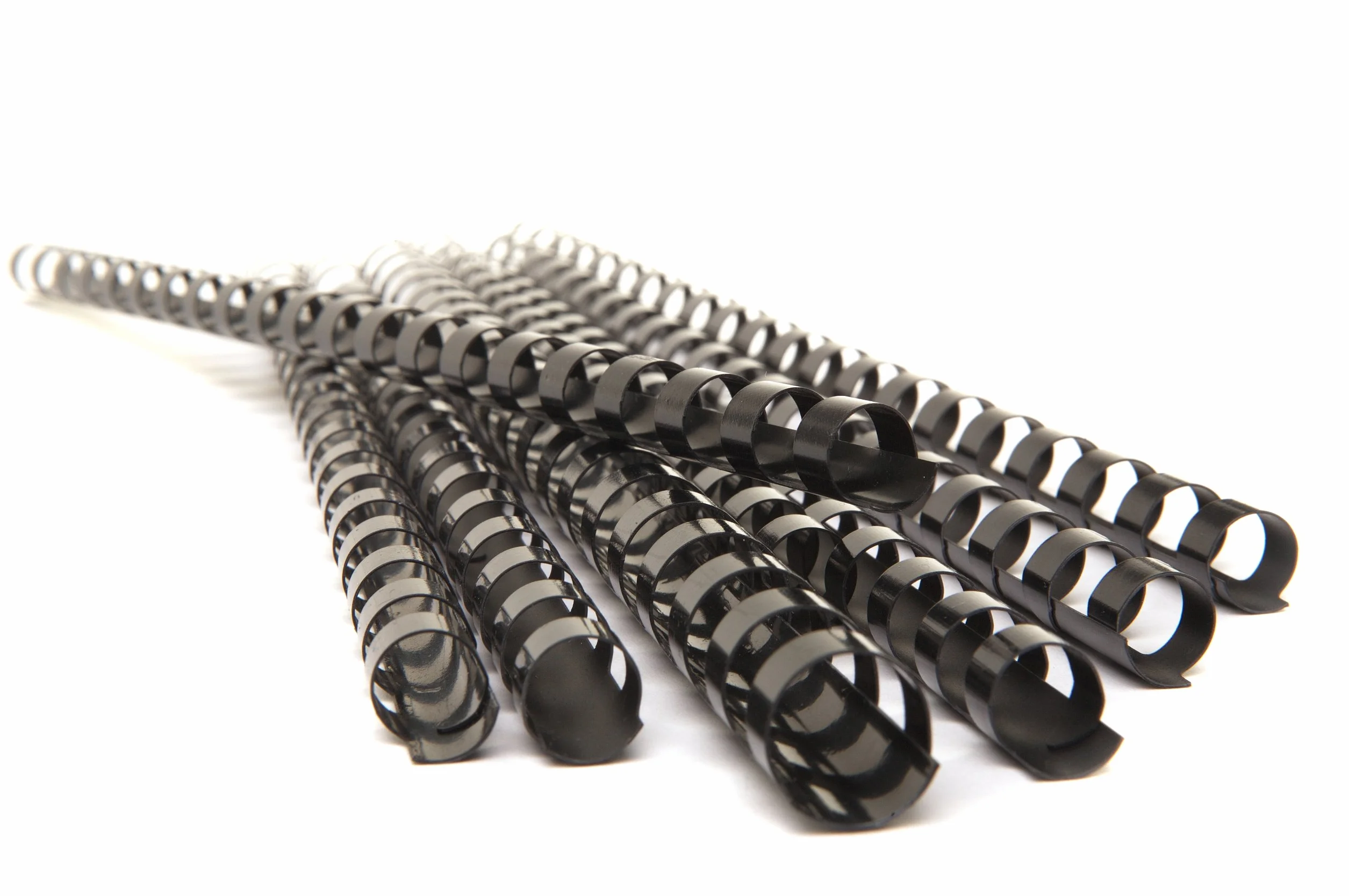 Pavo - Plastikowe grzbiety do bindowania A4 czarne, opakowanie 25 sztuk, czarny kolor, zestaw rozmiarów 8, 10, 12, 14 mm, 21-ringowy grzbiet - 8001477